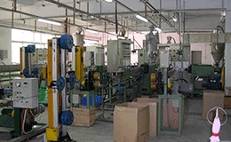 擠出車間 (2) 擠出車間 (2)