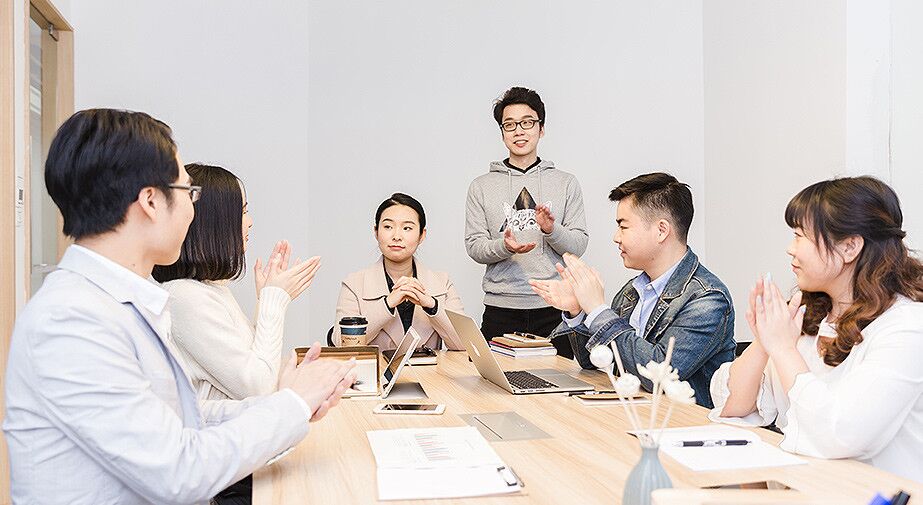 專(zhuān)業(yè)的客服團(tuán)隊(duì)，服務(wù)更全面